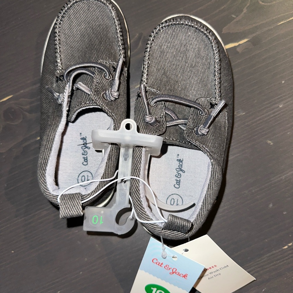 Kids Moccasins Charcoal Gray NWT Size 10 - Machine Washable